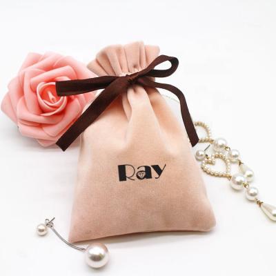 China Recyclable Double Rose Velvet Cloth Jewelry Pouches For Beads Bracelets Gifts Medium Velvet Drawstring Bag for sale