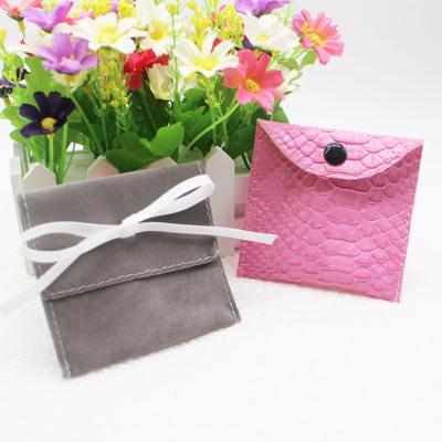 China Recyclable Custom Necklace Packaging Pouch Recyclable Suede Envelope Jewelery PU Envelope Leather Jewelry Bag for sale