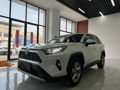 中国 中古車 2021 RAV 4 中古車 RAV4 2020 ローングファング 4WD 2.0L 171Ps 10CVT 自然吸気左方向 販売のため