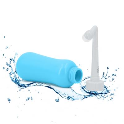 China Modern 360 / 500ml Blue Bottled Sanitary Equipment Portable Travel Bidet for sale