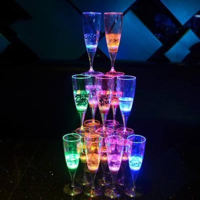 China Custom Holiday Decorations LED Party Drinking Acrylic Reusable Safe Food Grade Replaceable Liquid Activated Battery Dishwasher PS Up Tumbler for sale