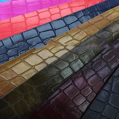 China Abrasion-resistant materials for handbags leather fabric for shoes for sale