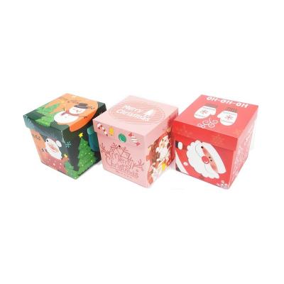 China Caja de regalo de Navidad con tapa hecha de papel recubierto en tamaño personalizado para el embalaje de regalos en venta