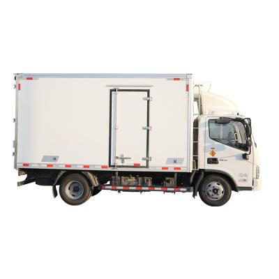 China Foton Ollin 4x2 4.2m Freezer 130hp Food Cooling Van Refrigerated Truck For Vegetable And Fruit 1-10T for sale