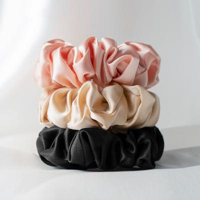 China Protect Her Eyes Pink Black Pink Multicolor Different Sizes Brand Custom Hair Tie 100% Silk Hair Scrunchies for sale