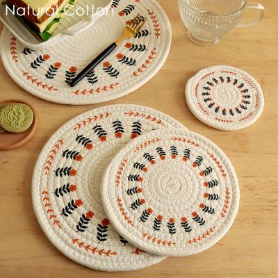 China Coffee Sustainable Round Cotton Woven Dining Heat Resistant Nordic Table Mats And Coasters For Hotel Party Home Kitchen for sale