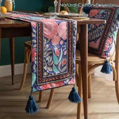 China Nordic decoration non-slip flower luxury vintage Nordic table runner with tassel for party dinning room home hotel for sale