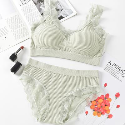 China 2021 QUICK-DRY New Korean Girl's Bra Lace Set No Steel Ring Bra Underwear Two-Piece Set Teenage Girls Bra Set for sale