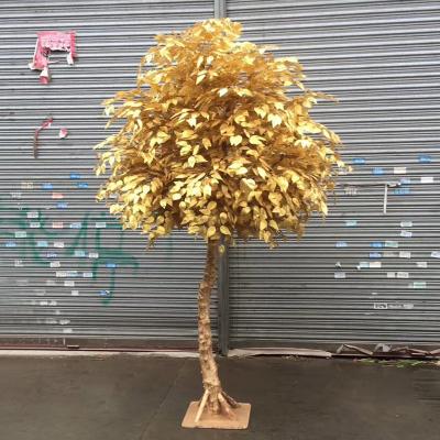 China Large indoor and outdoor use modern golden artificial eucalyptus tree for park decoration for sale