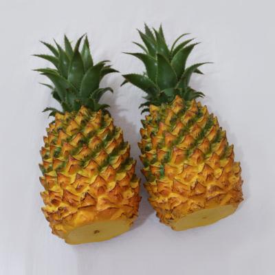 China wholesale large artificial green plastic fruit environmental protection pineapple for home decor for sale