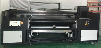 China Textildruckmaschine Rioch Gen5 Flachbett- Hochgeschwindigkeits-Digital mit Gurt 120m2 pro Stunde zu verkaufen