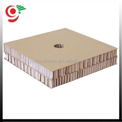 China Decorative Sandwich Panel Material Recyclable Corrugated Paper Plate For Packaging for sale