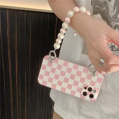 China Luxury Anti-fall Pearl Chain Wrist Strap Phone Case For iPhone 7 8 X,Plaid Strap Pink Case For iPhone 11pro 12 pro Max Covers Girls for sale