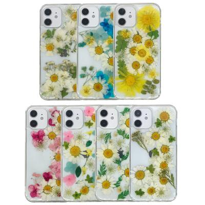 China Anti-fall For iPhone 11 12 Flower Resin Phone Case Floral Clear Soft Tpu Phone Case Pressed Dried Flowers For iPhone 13 Pro Max Case Flower for sale