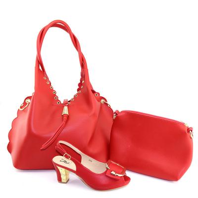 China Disposable lady Handbag and beautiful shoes lady shoes bag set Italian design shoes to match the bag set for sale