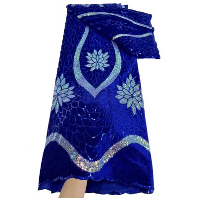 China Sinya 2022 High Quality Workable Embroidery Order African Velvet Lace Fabric With Sequins For Women Dress Making for sale