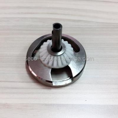 China Garment Industry Machinery Parts 153021 DOMESTIC SEWING MACHINE PARTS ROTARY HOOK FOR SINGER for sale