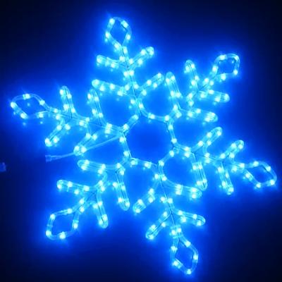 China 2020 Christmas Snowflake Pattern Light New Twinkle Led Meteor Night Snowflake Light For Outdoor Xmas Party Holiday Light en venta