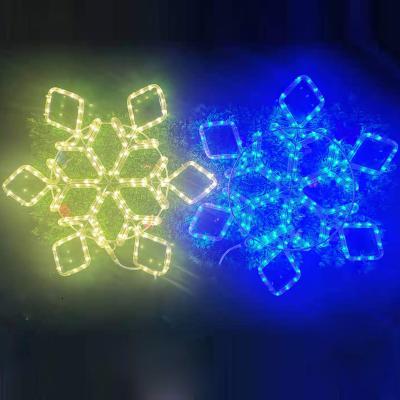 China Waterproof Snowflake Pattern Light Holiday Decoration LED Sculpture Lights Outdoor Christmas Flicker Snowflake Lighted Light en venta