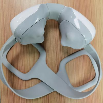 China Portable Good Price Private Label Cordless Multifunction Neck Neck Massager With Music for sale