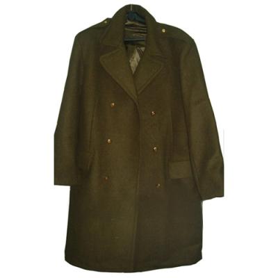 Chine Olive Green Military Wool Overcoat with Double Breasted Epaulettes and Belt à vendre