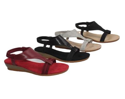 China CUSHIONING ladies casual sandal for sale