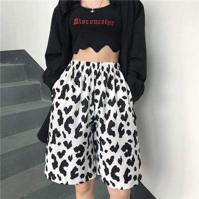 China Anti-wrinkle Summer Tightening Women Cotton Drawstring Waist Shorts Loose Printed Short Panties for sale