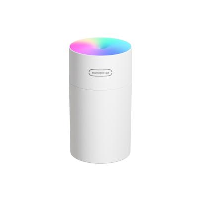 China 5V 270ml Draagbare USB Mini Auto Aroma Diffuser Luchtbevochtiger met Ultrasone Sterilisatie Te koop