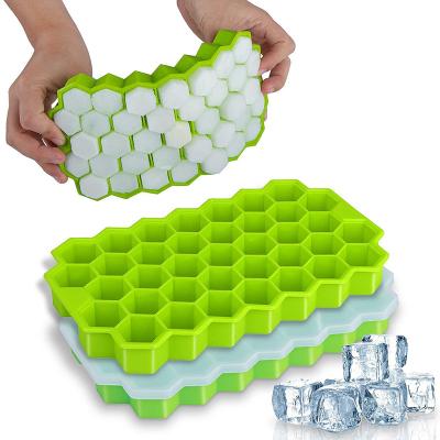 China 37 Cubes Food Grade Ice Cube Mold Safe Custom Wheat Bpa Free Silicone Ice Cube Tray With Lid for sale