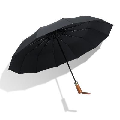 Chine Cadeau d'affaires Parapluie à poignée en bois avec bloc UV et arbre métallique à vendre