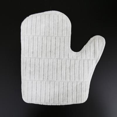 China Ec-friendly Wholesale White Non woven Disposable Lightweight mittens for Professional Designed Patient Body Cleaning mittens for sale