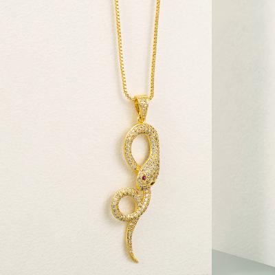 China FASHIONABLE Personalized Copper Zircon Snake Gold Necklace Fashion Trend Hip-Hop Style Snake Choker Necklace Long Clavicle Inlay Chain for sale