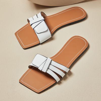 China 2021 Fashion Trend Square Toe Women Casual Slippers New Stitching Shallow Flat Heels Ladies Slippers Summer Beach Outdoor Shoes for sale