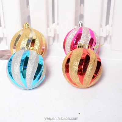 China Shinny / Powder 7cm Christmas Ball Ornaments Bulk Painted Christmas Tree Yarn Ball Covered for sale