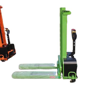 China Sharefer 24V Standalone Lifting Pallet Stacker Hotels 1300mm Height Electric Lifter 1300mm Self Loading Forklift 800kg Self Loading Portable Stacker for sale