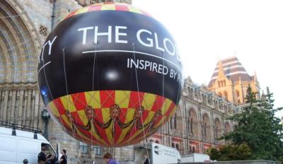 Chine Cube de allumage gonflable en Colud de ballon de décoration de la publicité d'hélium pour extérieur à vendre