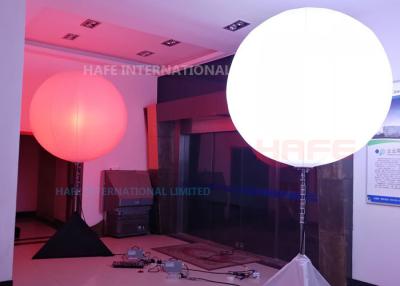 Cina Il cristallo tutto in un pallone di illuminazione del LED, pallone di RGBW accende Dimmable in vendita