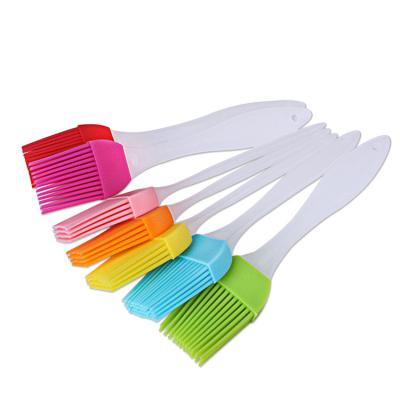 China Viable Food Grade Kitchen Tools Reusable Hot Selling Reusable Heat Resistant Silicone Oil Basting Brush for sale