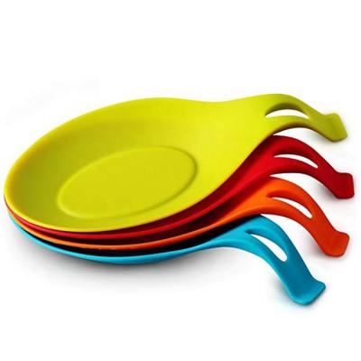 China Wholesale Viable Silicone Rest Kitchen Spoon Rest Eco-friendly Silicone Kitchen Spoon Holder for sale