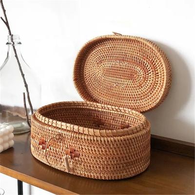 China 2021 Viable Personalized Natural Gift Box Round Rattan Woven Storage Basket With Lid For Picnic for sale