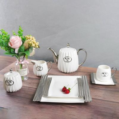 China Sustainable High Quality Porcelain Dinnerware Ceramic Plates Sets With Silver Rim 24 Pcs Porcelain Dinnerware White China Dinnerware for sale