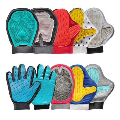 China Viable Manufacturer Custom Animal Cat Dog Grooming Cleaning Bathing Gloves Sweep Pet Hair Remover For Combing Dogs for sale