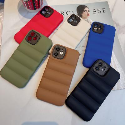 China Bottom Jacket Design TPU Phone Case Cover Luxury Shockproof Back Cover Phone Cover For Iphone 13 for sale