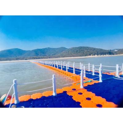 China Wholesales UV Resistance Walking Boats Parking HDPE Plastic Dock Buoy Floating Pontoon Deck Dock for sale