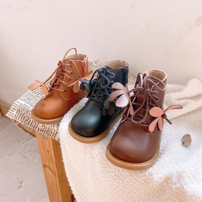 China Autumn 2021 New Design Girls Soft Floral Decoration Children's Casual Shoes Boots Breathable Fashion Korean Style Kids Boots Shoes for sale