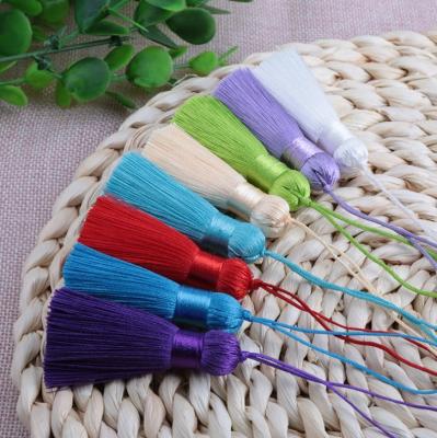 China Fashiontable curtains colorful decorative tassel 5CM silk tassel for jewelry landmark dresses small tassel for sale