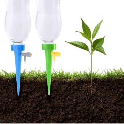 China Plant Watering Plant Drip Irrigation Kit Slow Timing Watering Flower Self Watering Spikes Devices for sale