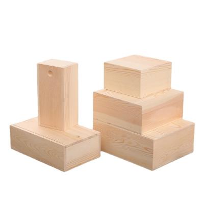 China Handmade Custom Size Natural Color Craft Stash Wooden Boxes For Arts Hobby Home Wooden Gift Storage Box for sale