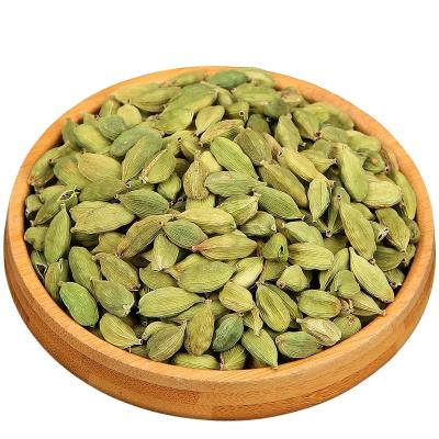 China Whole or Broken or Powder Chinese Spice Exporters Organic Cardamom Seeds 100% Natural Green Cardamom For Kitchen Seasoning for sale