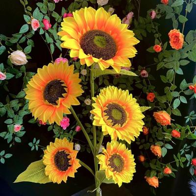 China Home Bedroom Artificial Silk Floor Flower Sunflower Decor Room Decor High Branches Placed Inside And Outside Decorative Flowers for sale